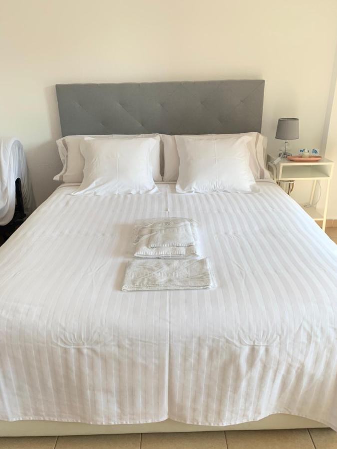 Luxury Estudio Jupiter Minerva 贝纳尔马德纳 外观 照片